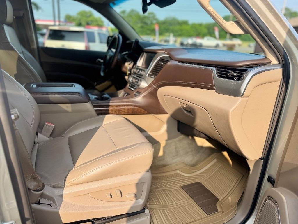 Chevrolet Suburban LT 4WD 2015