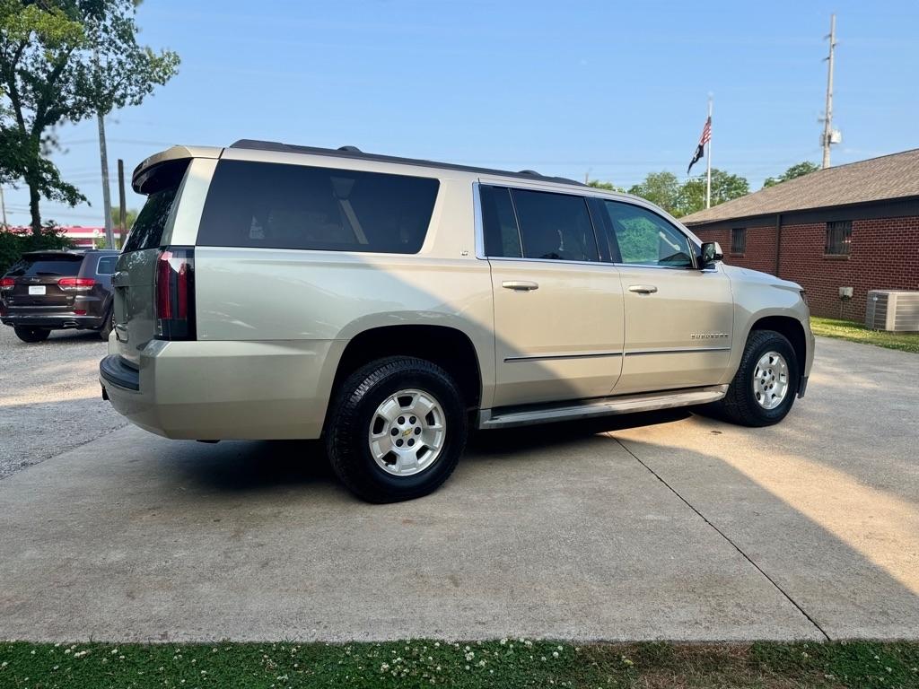 Chevrolet Suburban LT 4WD 2015