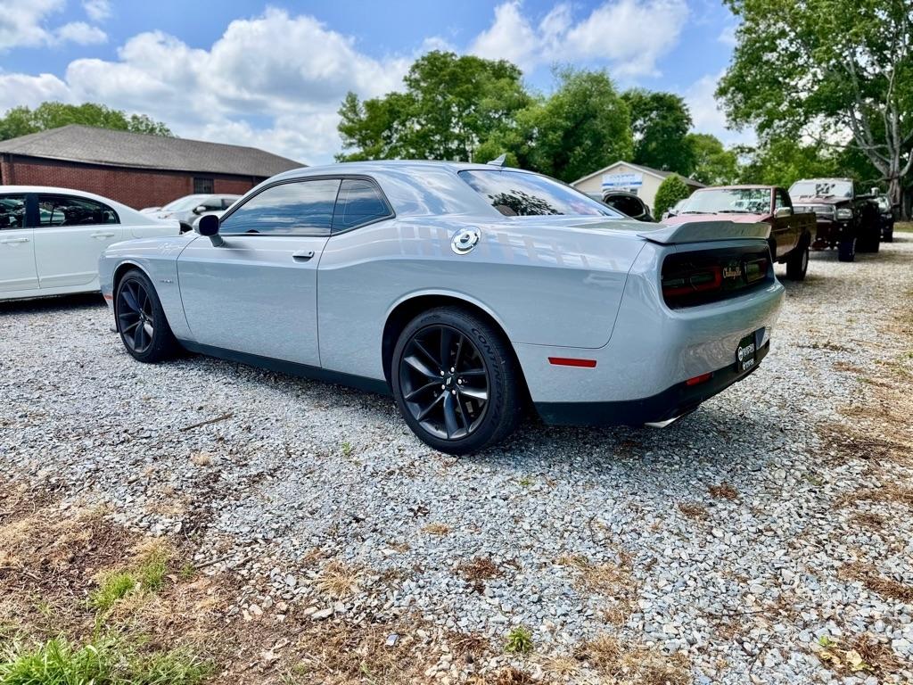 Dodge Challenger R/T Plus 2022