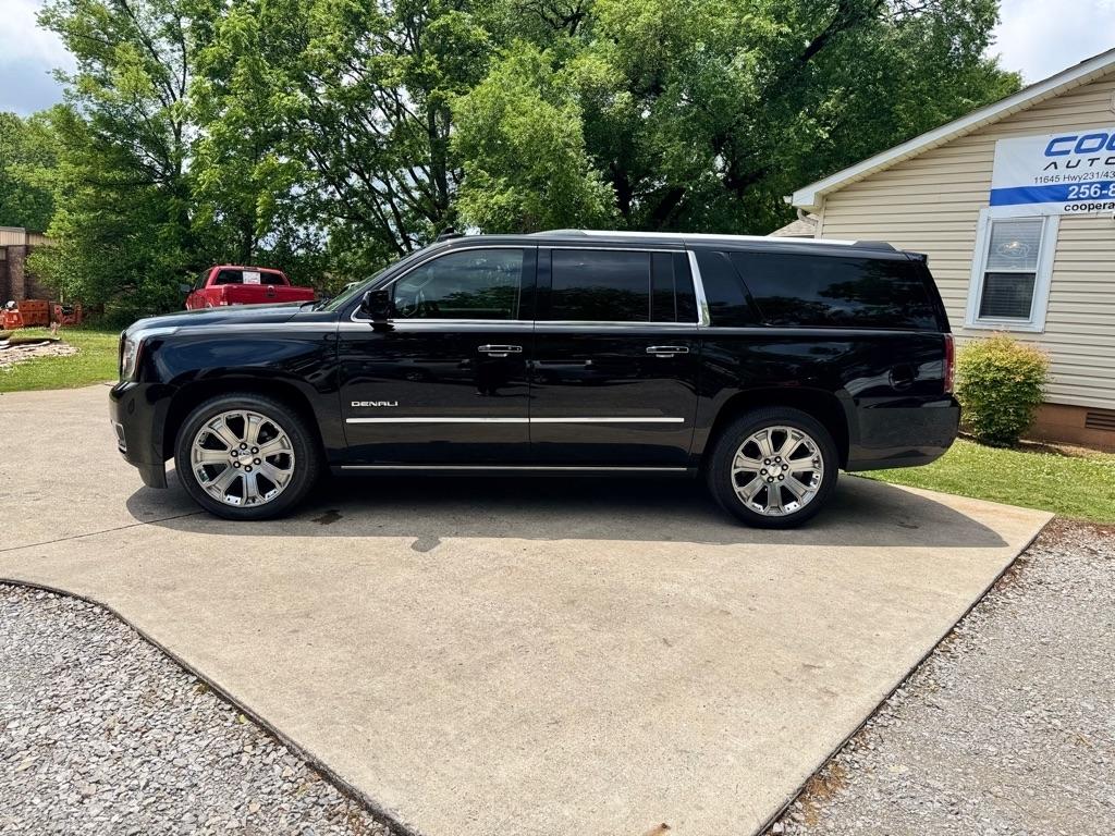 GMC Yukon XL Denali 4WD 2016
