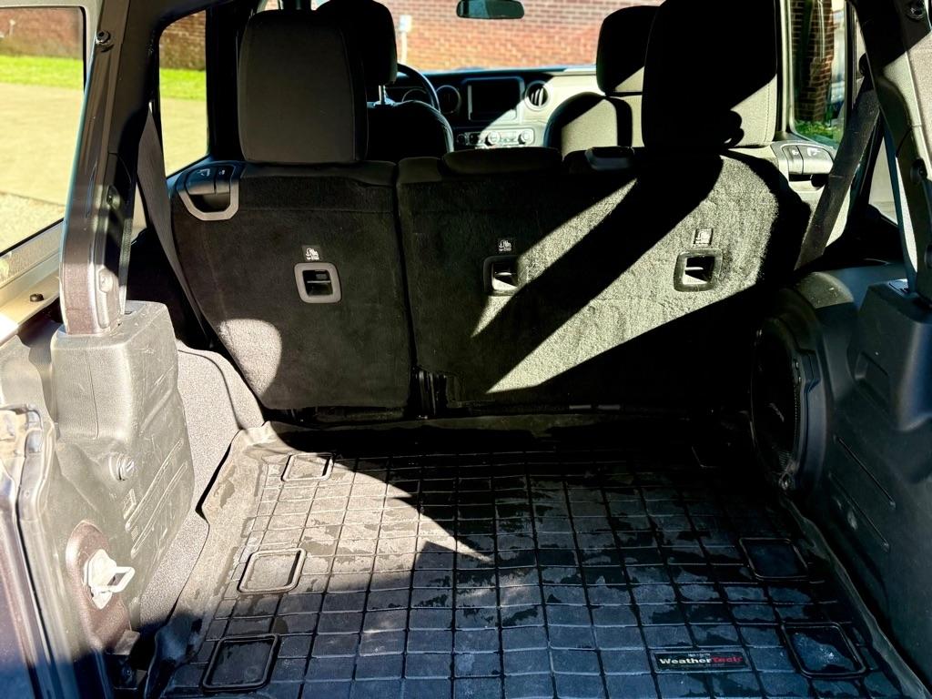 Jeep Wrangler Unlimited Sport 4WD 2017