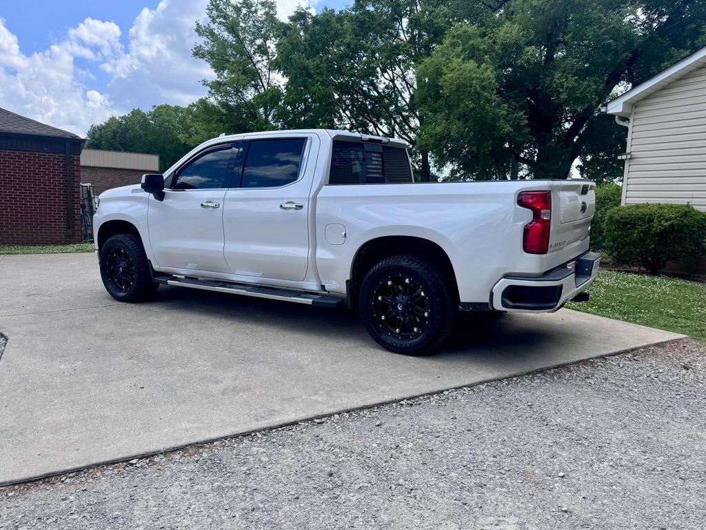 Chevrolet Silverado 1500 Limited High Country Crew Cab 4WD 2022