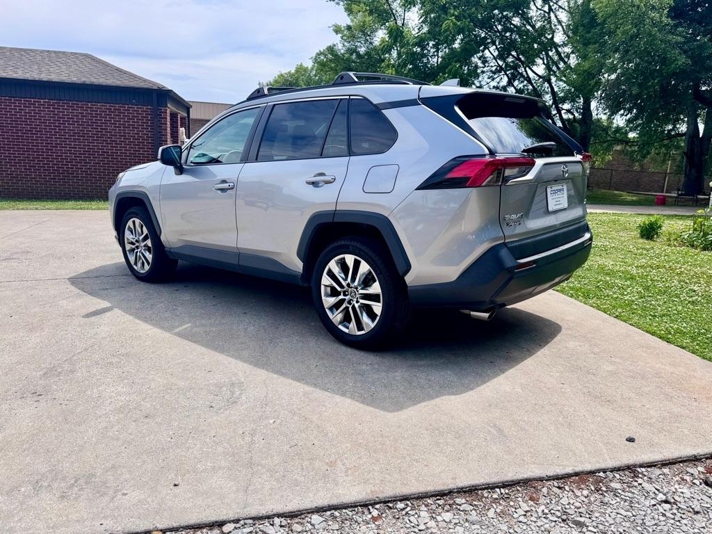 Toyota RAV4 XLE Premium 2019