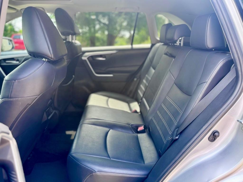 Toyota RAV4 XLE Premium 2019