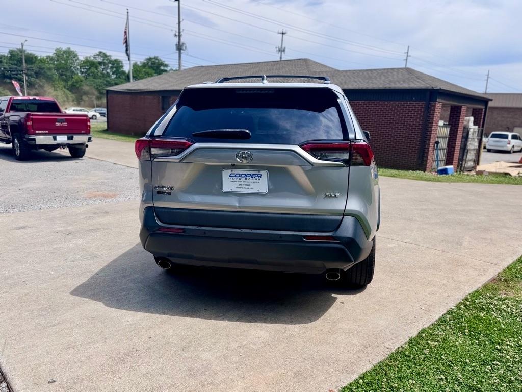 Toyota RAV4 XLE Premium 2019