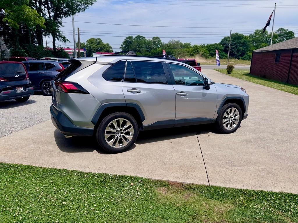 Toyota RAV4 XLE Premium 2019