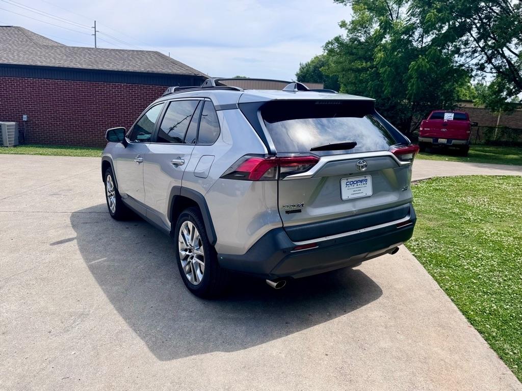 Toyota RAV4 XLE Premium 2019