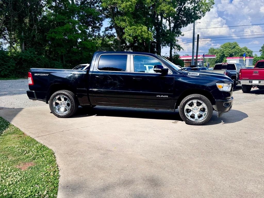 RAM 1500 Big Horn Crew Cab SWB 4WD 2022