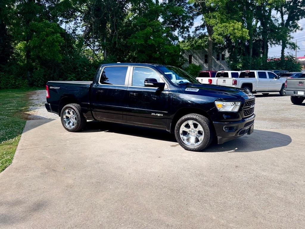 RAM 1500 Big Horn Crew Cab SWB 4WD 2022