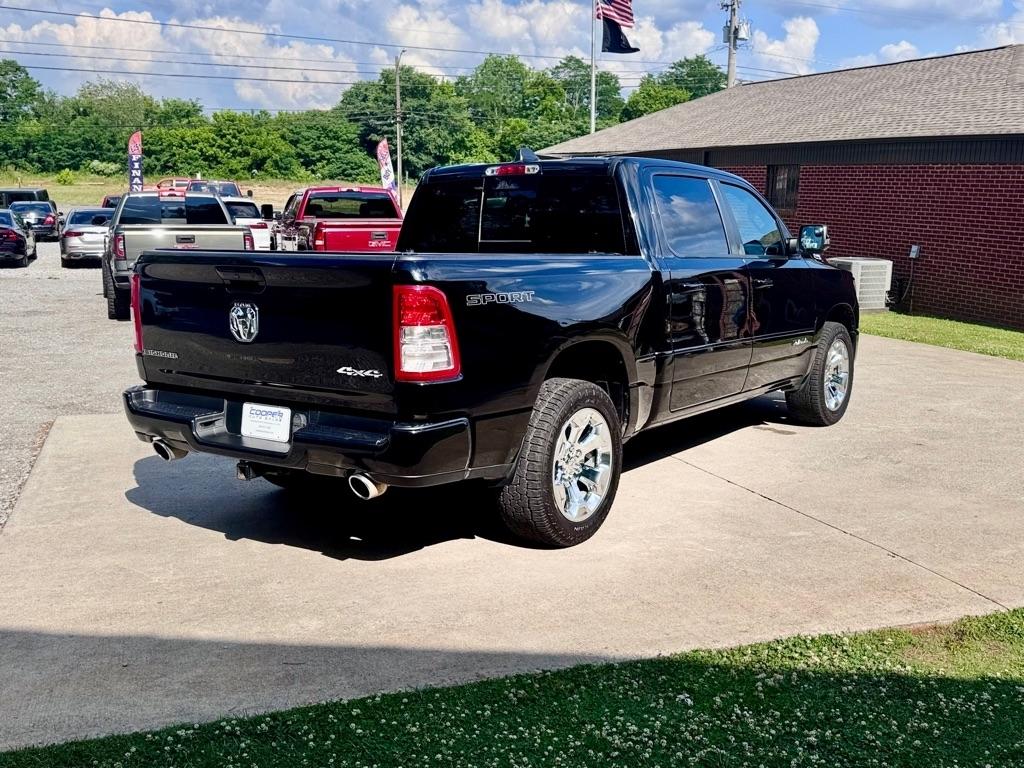 RAM 1500 Big Horn Crew Cab SWB 4WD 2022