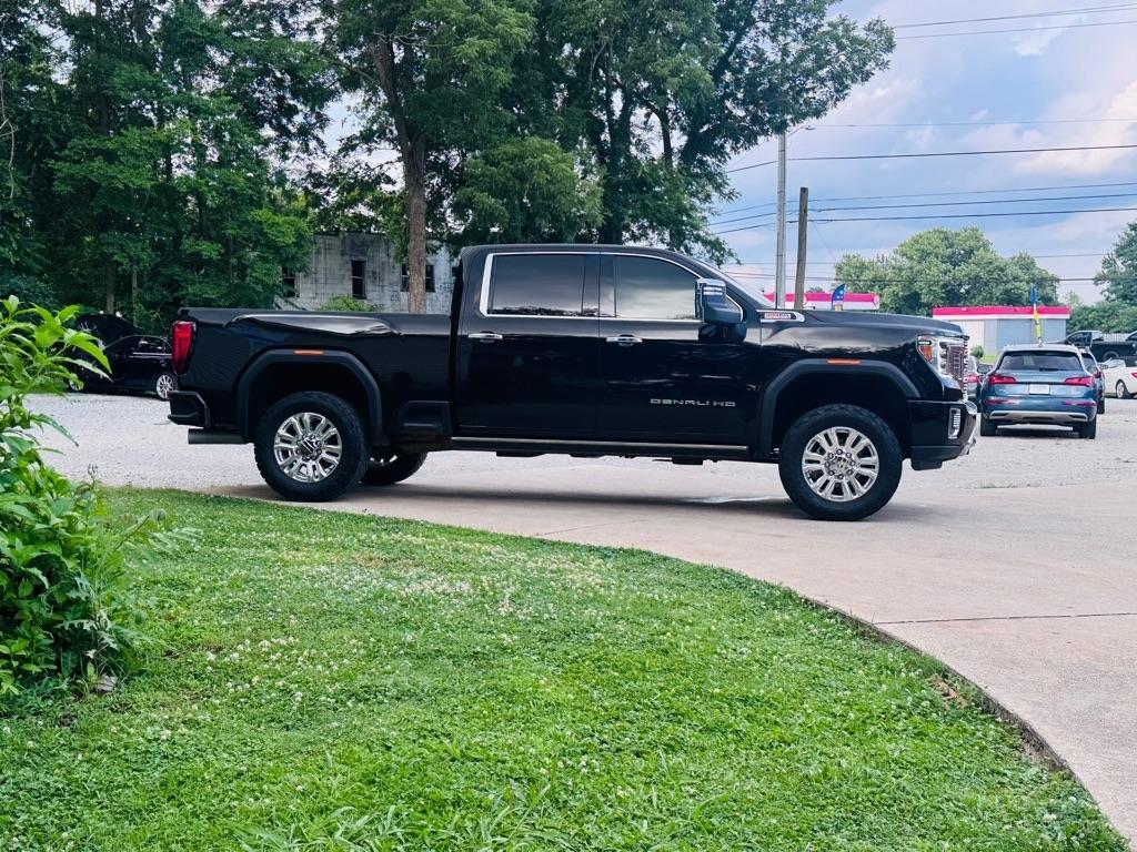 GMC Sierra 2500HD Denali Crew Cab 4WD SB 2022