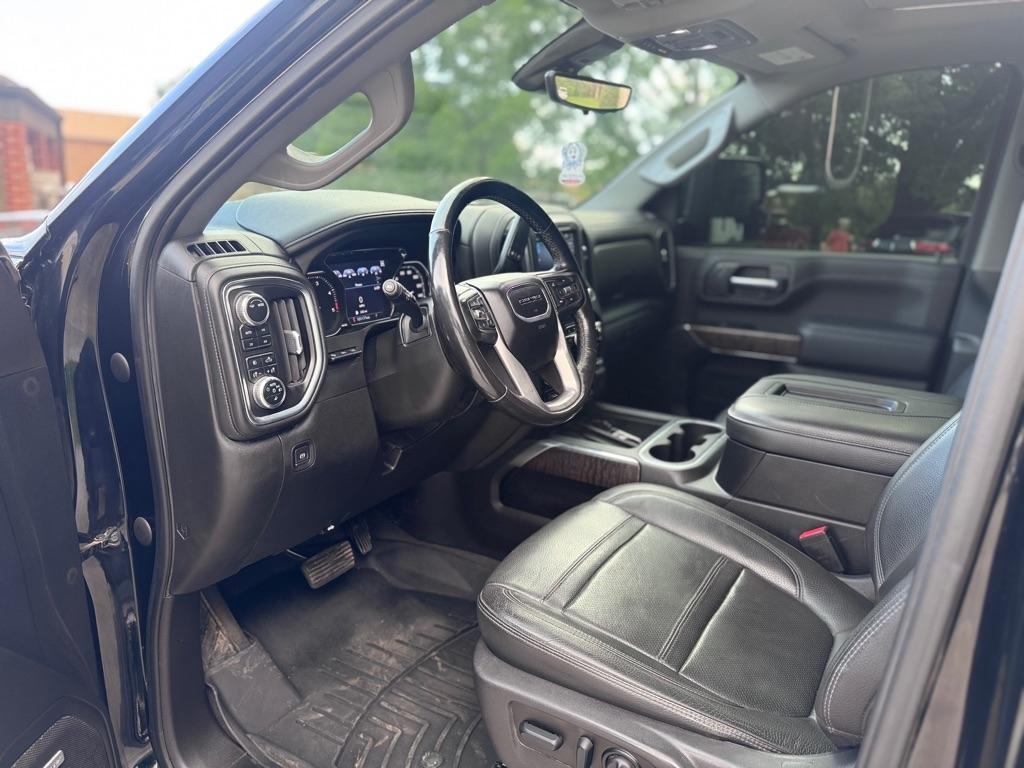 GMC Sierra 2500HD Denali Crew Cab 4WD SB 2022