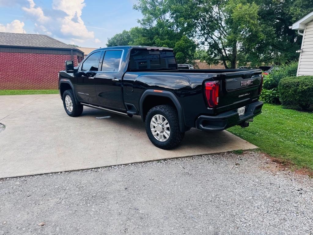 GMC Sierra 2500HD Denali Crew Cab 4WD SB 2022