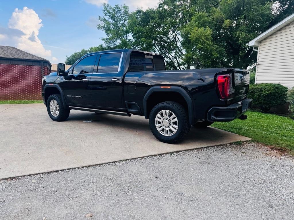 GMC Sierra 2500HD Denali Crew Cab 4WD SB 2022