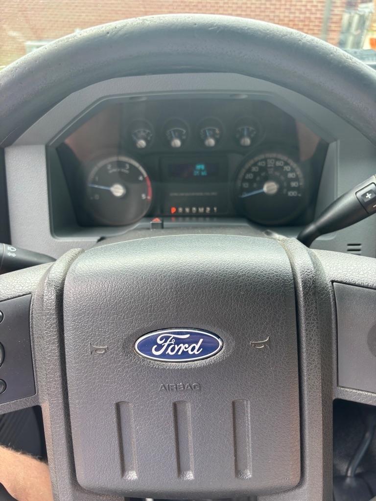 Ford F-550 Crew Cab DRW 4WD 2011