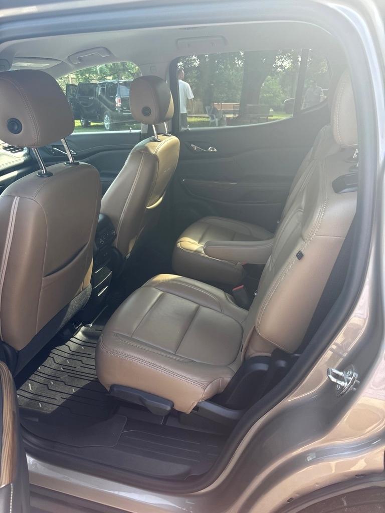 GMC Acadia SLE 2022