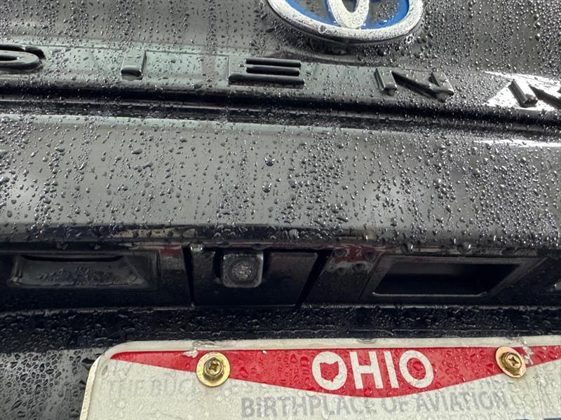 Toyota Sienna XLE 8-Passenger 2021