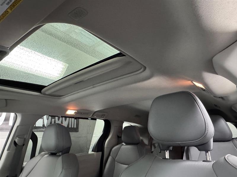 Toyota Sienna XLE 8-Passenger 2021