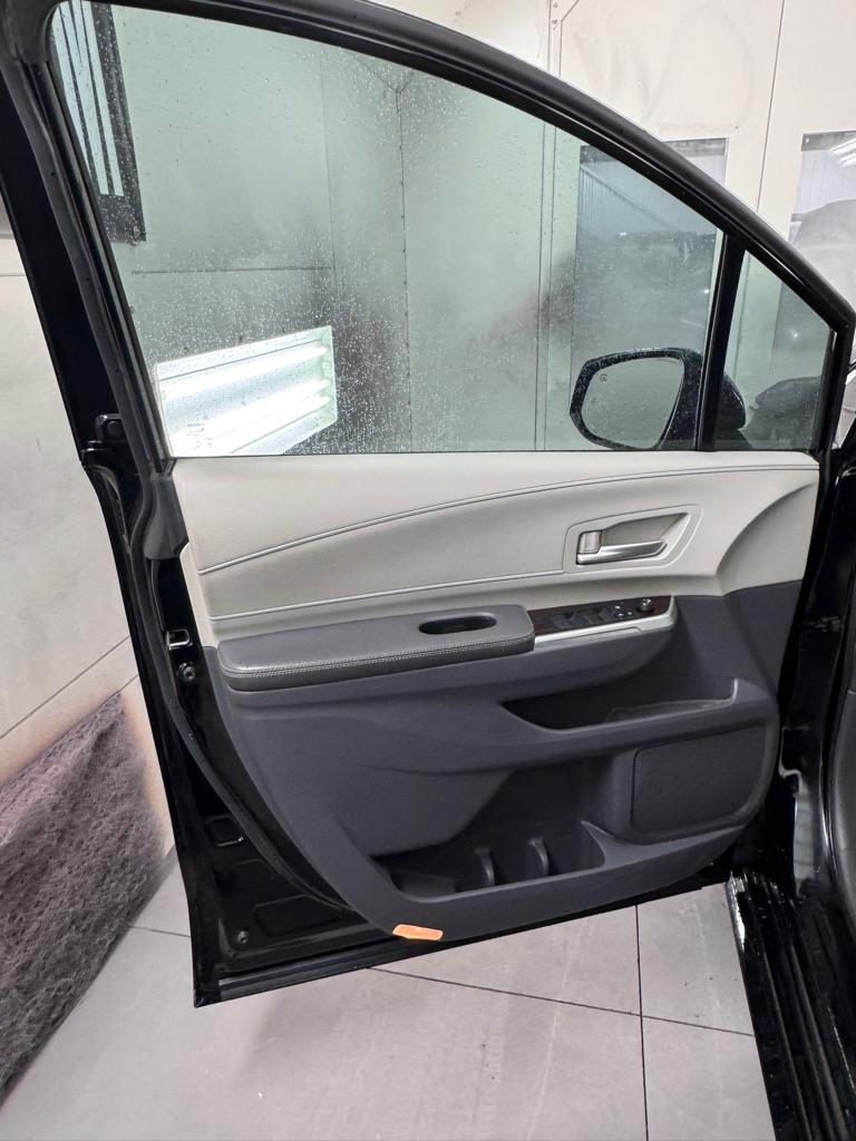 Toyota Sienna XLE 8-Passenger 2021