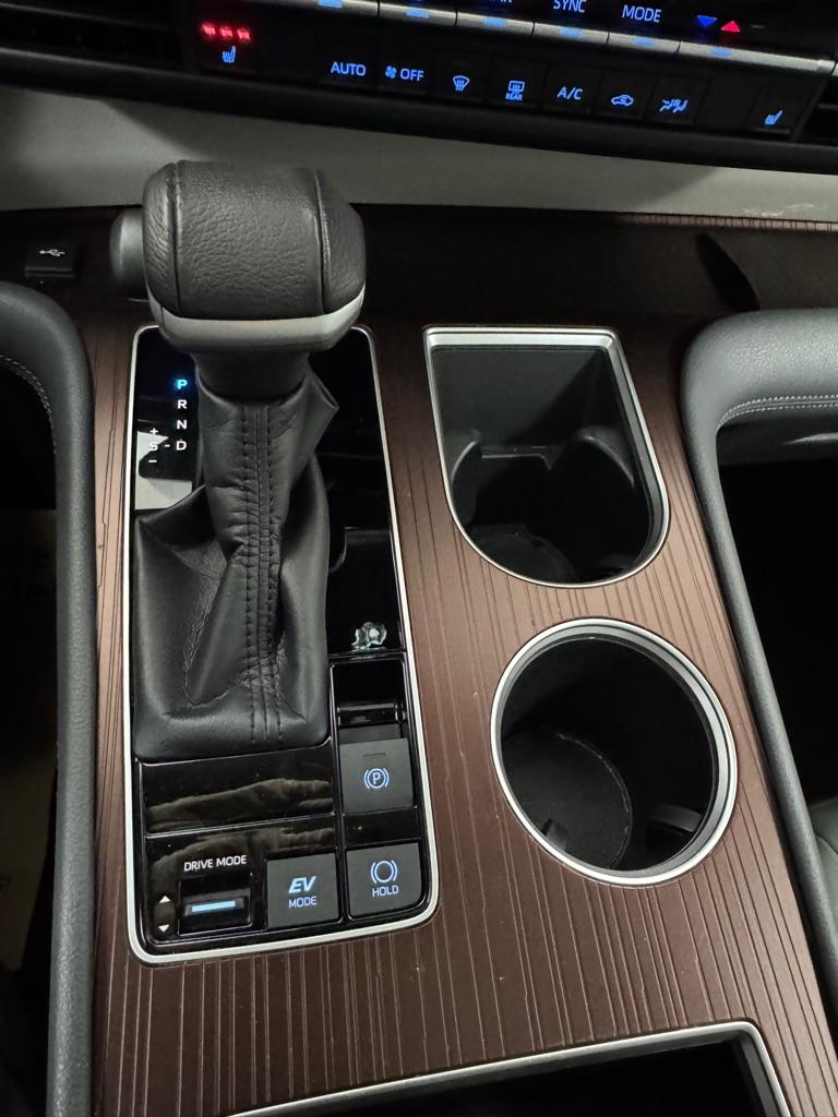 Toyota Sienna XLE 8-Passenger 2021