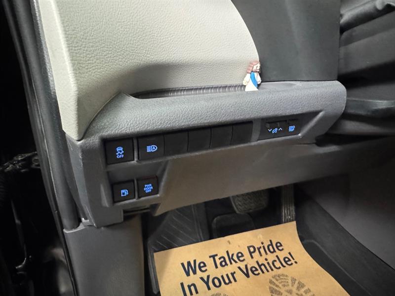 Toyota Sienna XLE 8-Passenger 2021