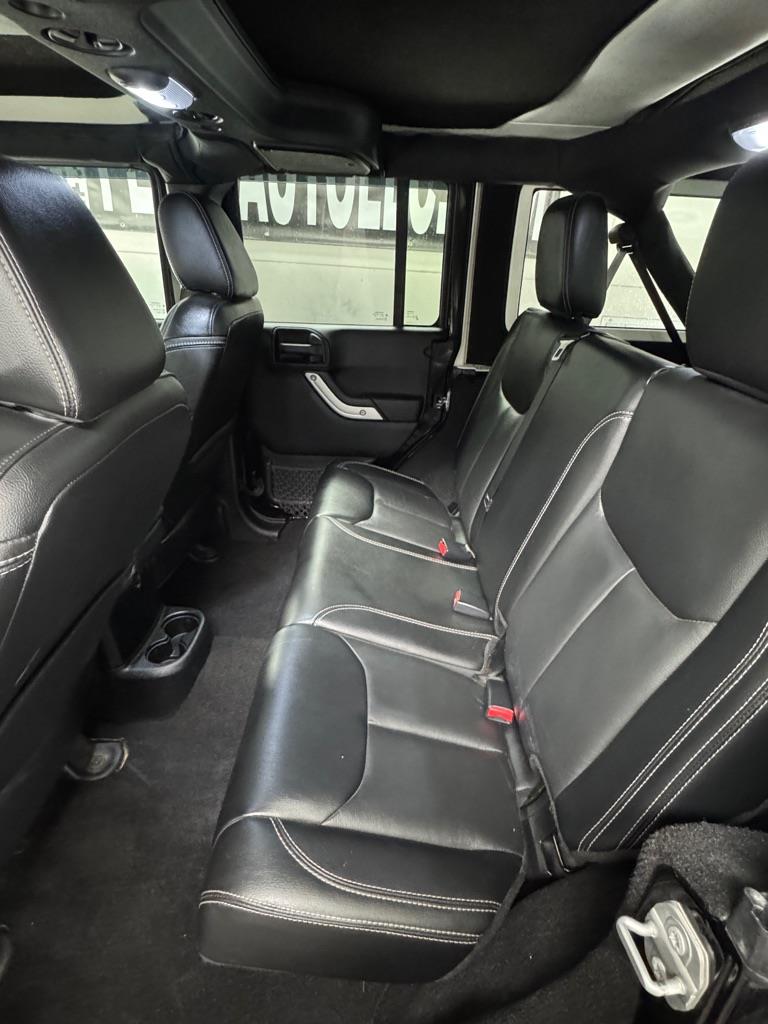 Jeep Wrangler Unlimited Sahara 4WD 2016