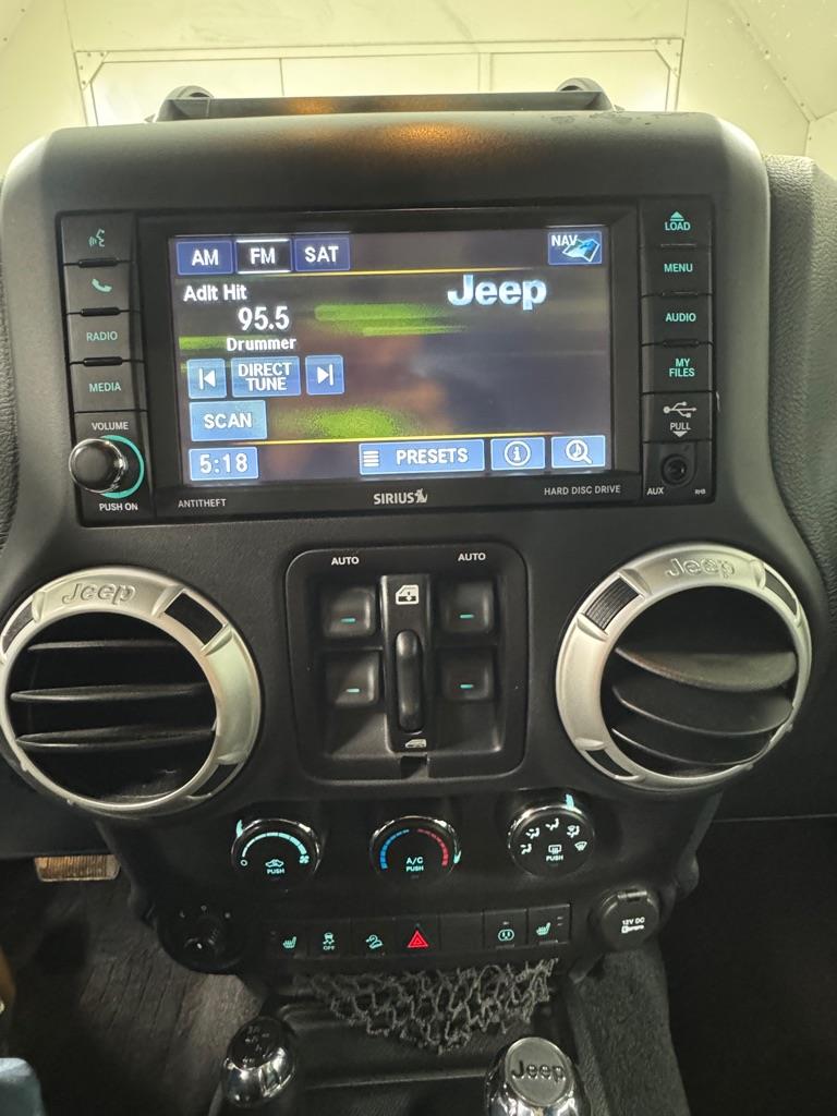 Jeep Wrangler Unlimited Sahara 4WD 2016