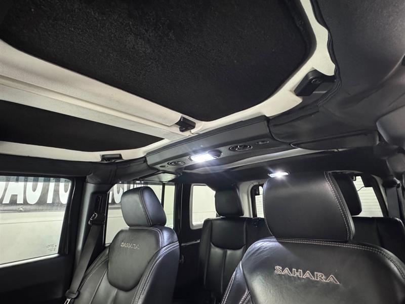 Jeep Wrangler Unlimited Sahara 4WD 2016