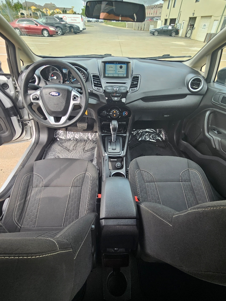 Ford Fiesta SE Hatchback 2017