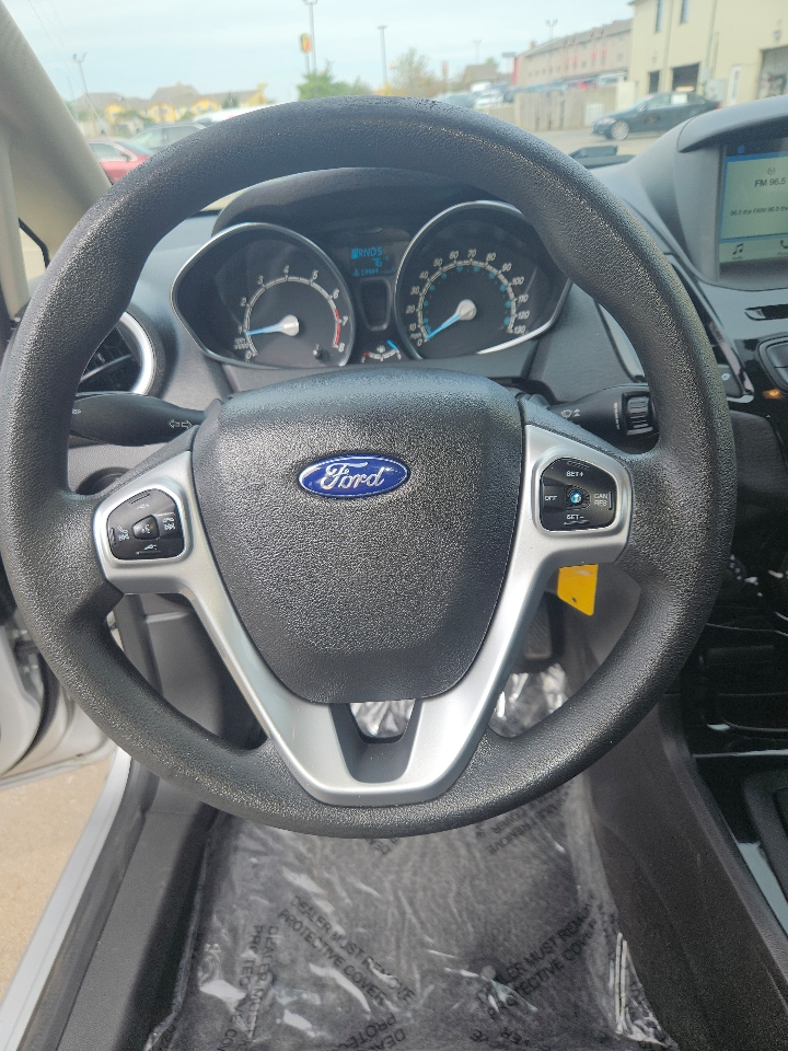 Ford Fiesta SE Hatchback 2017