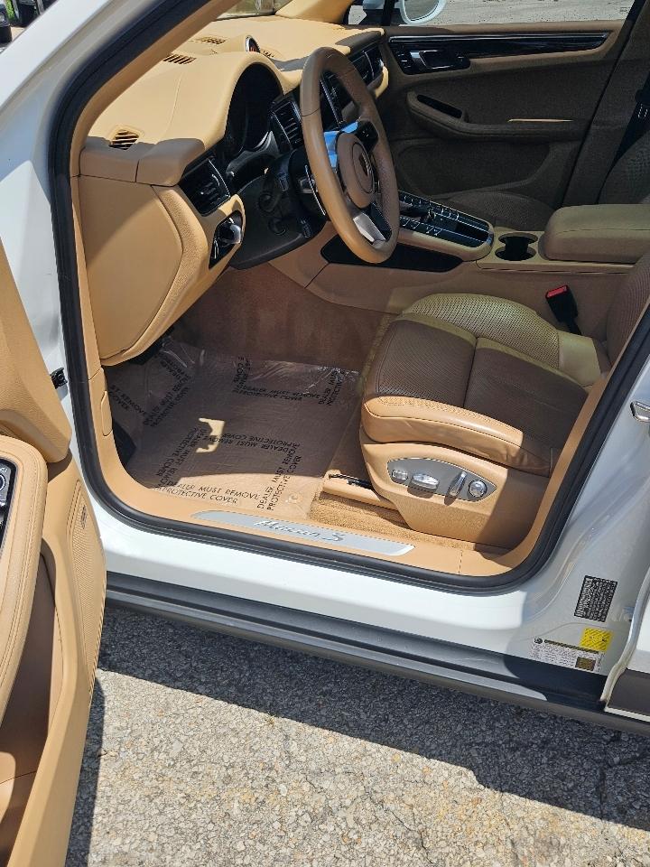 2017 Porsche Macan S - Photo 16