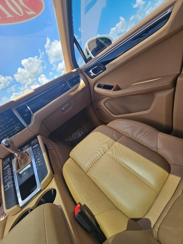 2017 Porsche Macan S - Photo 18