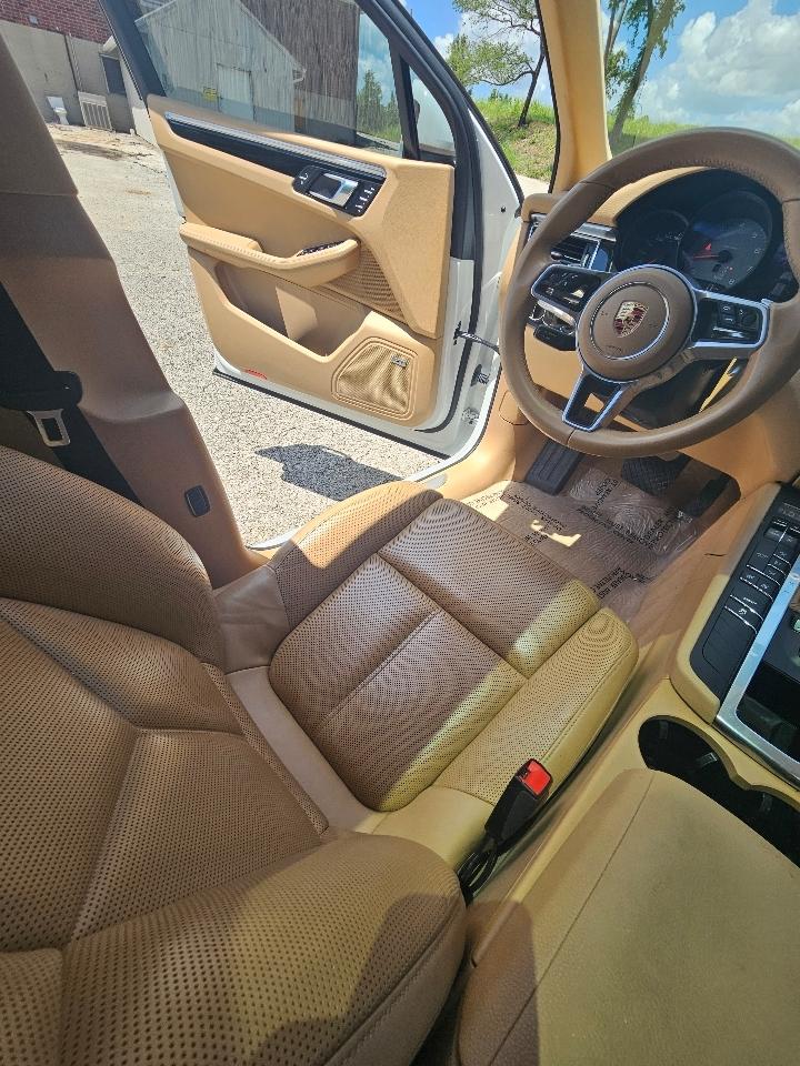 2017 Porsche Macan S - Photo 20
