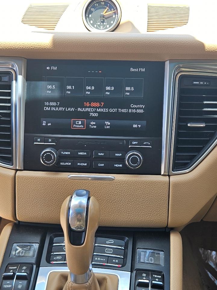 2017 Porsche Macan S - Photo 21