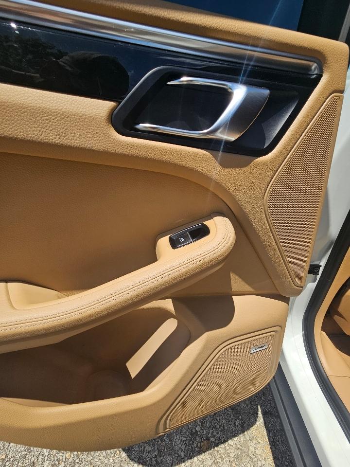 2017 Porsche Macan S - Photo 27