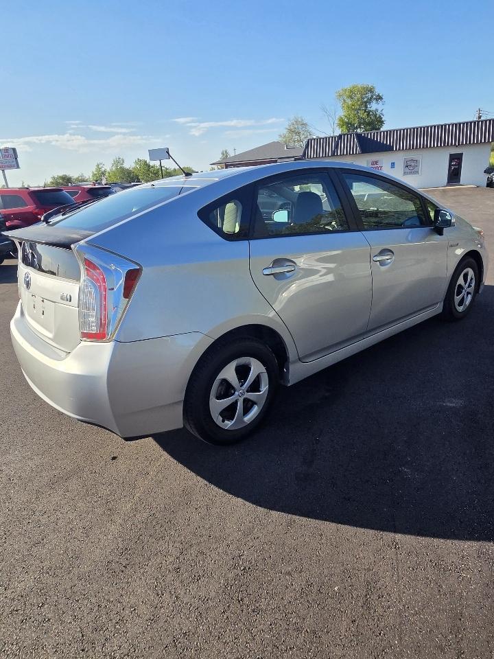 2012 Toyota Prius Five - Photo 4