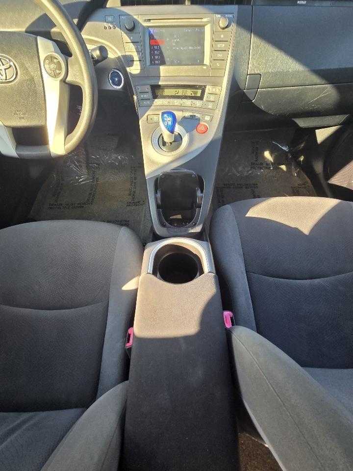2012 Toyota Prius Five - Photo 11