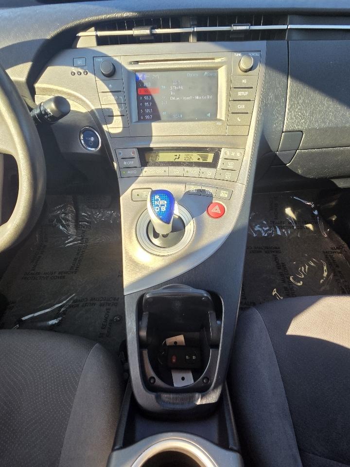 2012 Toyota Prius Five - Photo 12