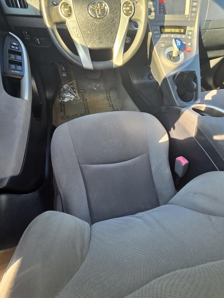 2012 Toyota Prius Five - Photo 13