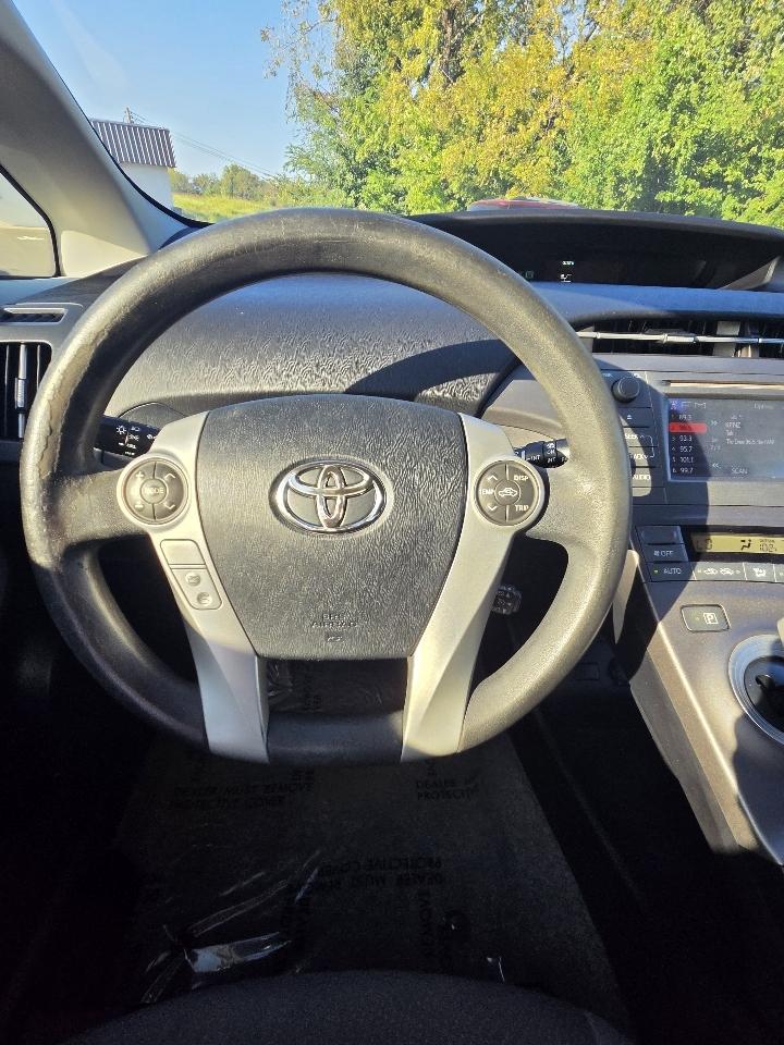 2012 Toyota Prius Five - Photo 15
