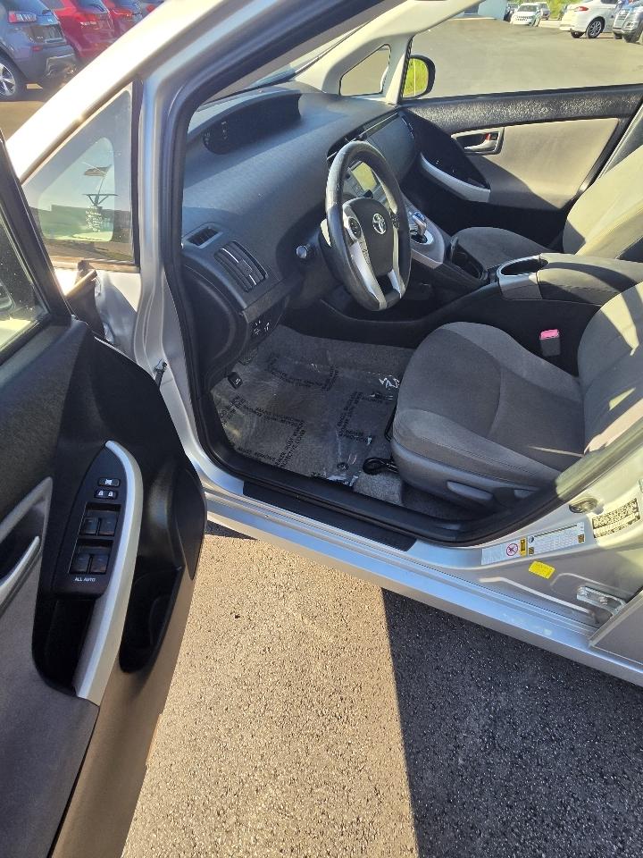 2012 Toyota Prius Five - Photo 16