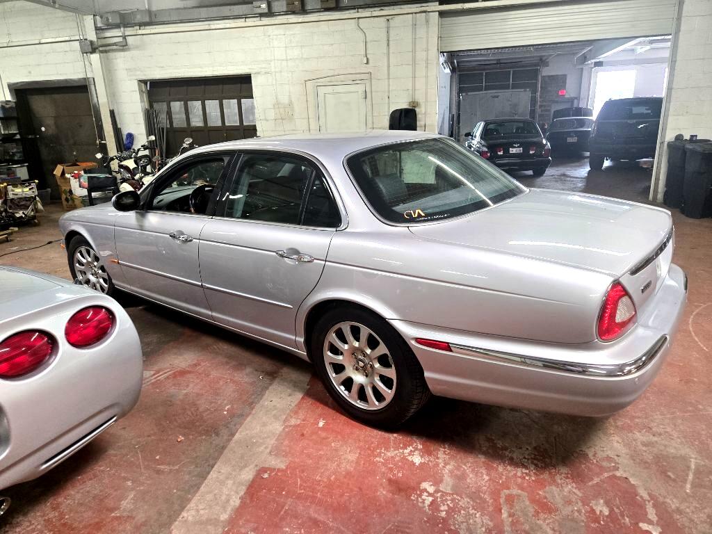 Jaguar XJ-Series  2004 Jaguar XJ-Series  2004