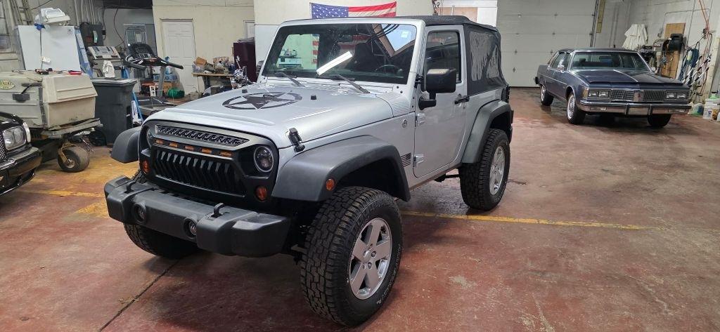 Jeep Wrangler  2011