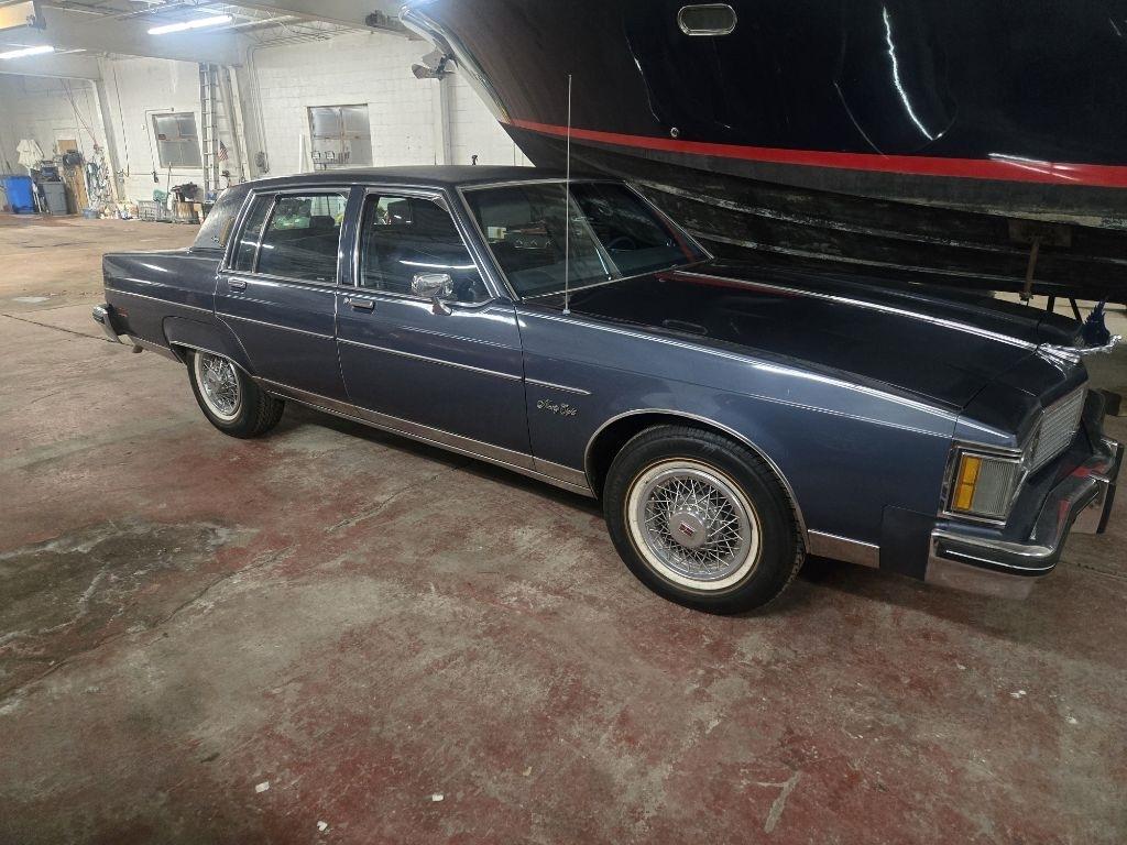 Oldsmobile Ninety Eight  1983