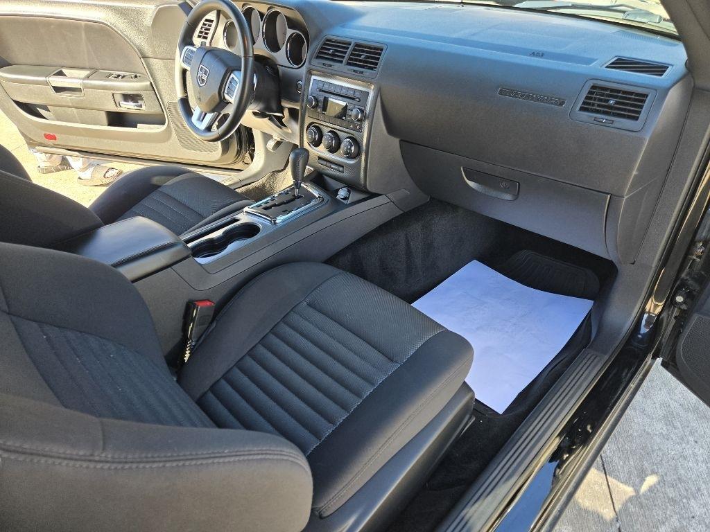 Dodge Challenger  2014