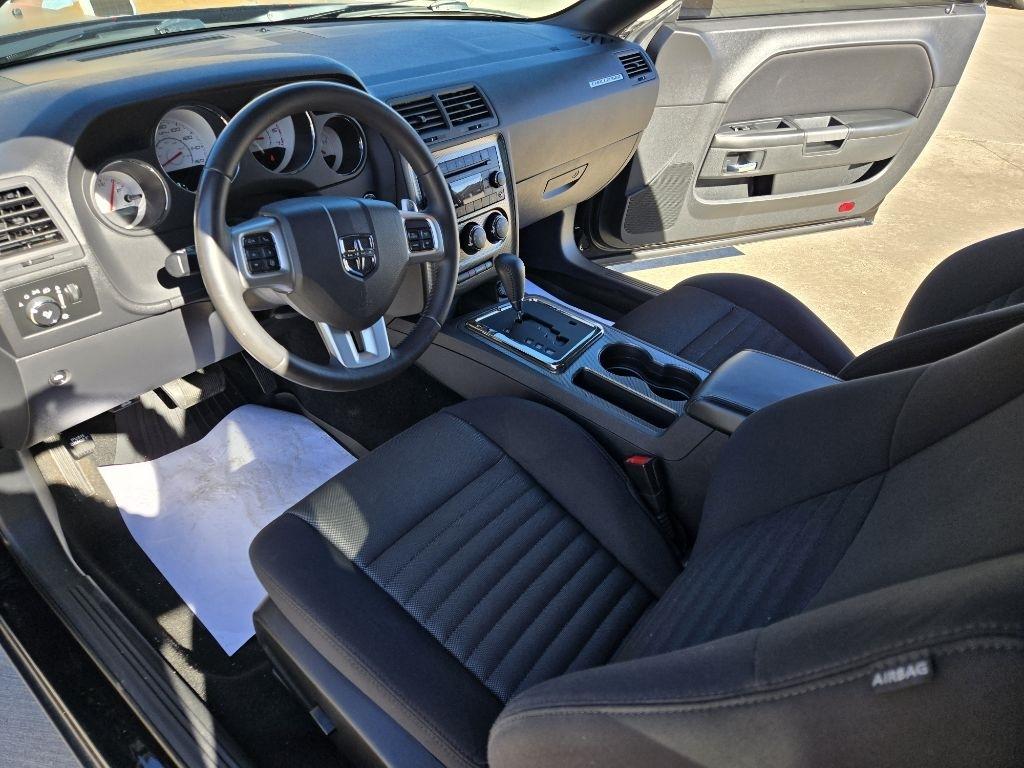 Dodge Challenger  2014