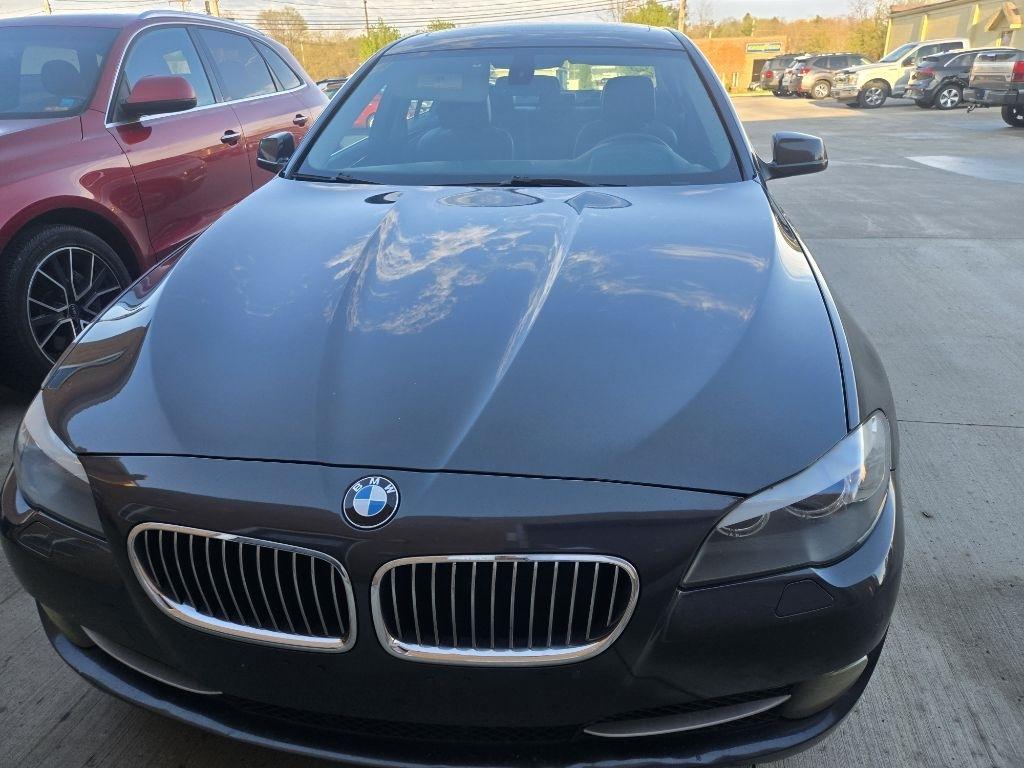 BMW 5-Series  2012