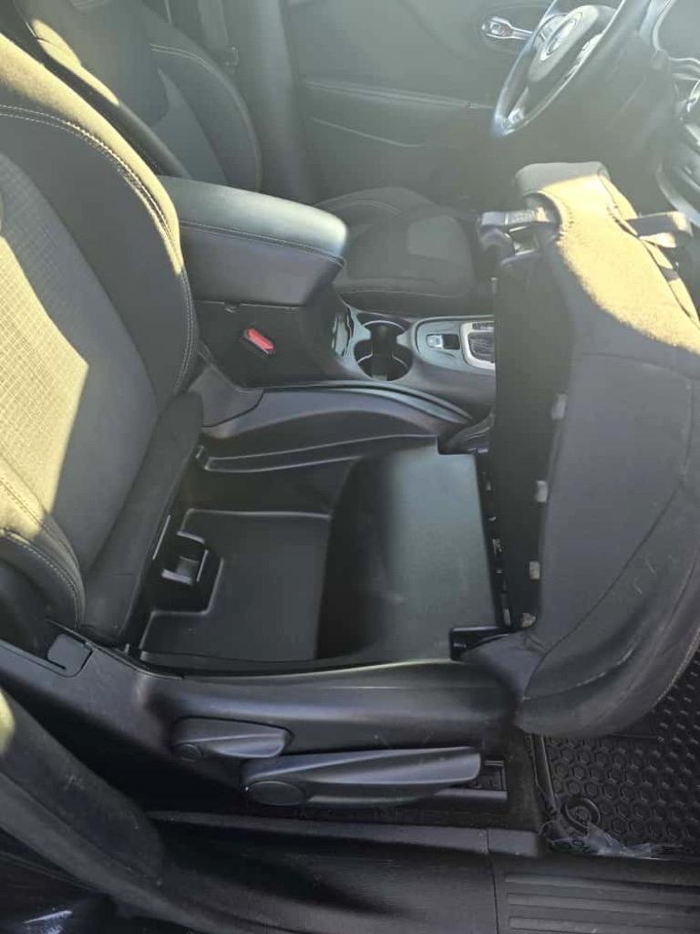 Jeep Cherokee  2015