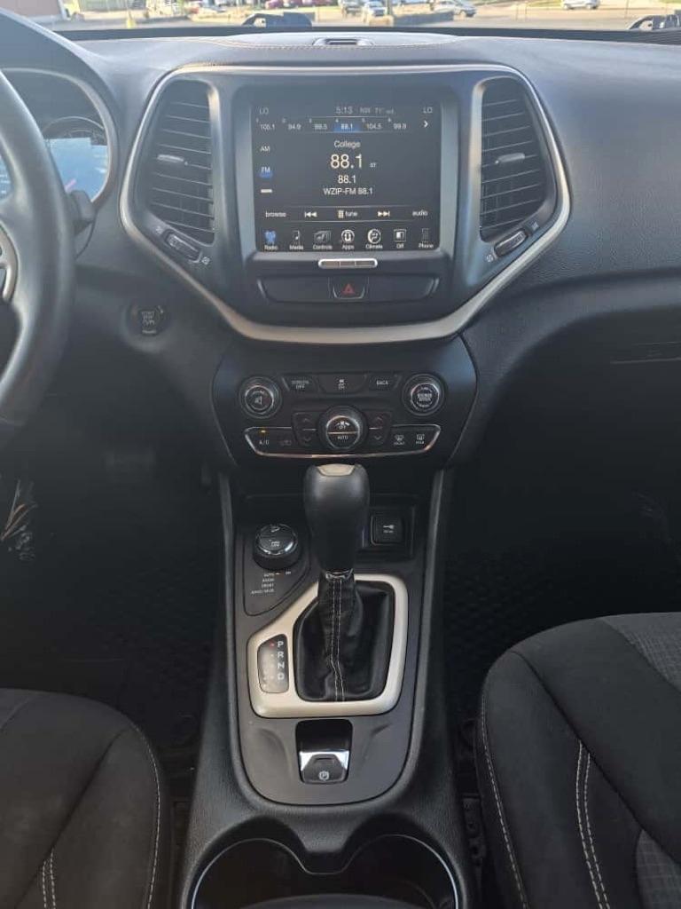 Jeep Cherokee  2015