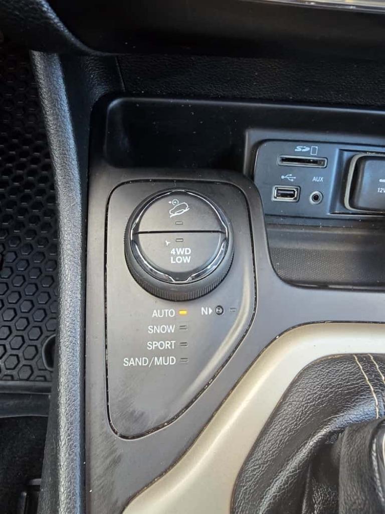 Jeep Cherokee  2015